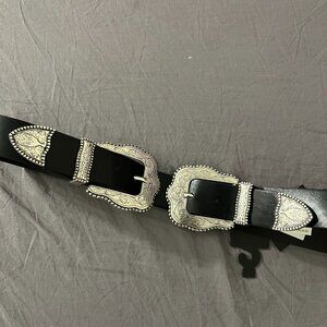 Forever 21 Etched Black Leather Dual Buckle Belt M/L
